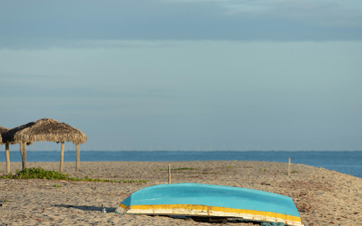 Small Boat on the Beach from Chrome web store to be run with OffiDocs Chromium online Small Boat on the Beach from Chrome web store to be run with OffiDocs Chromium online