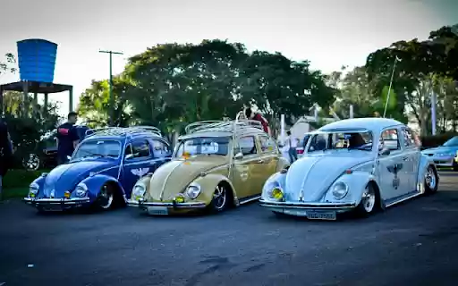 Volkswagen Beetle Trio: A Symphony of Classic Style and Custom Flair from Chrome web store to be run with OffiDocs Chromium online Volkswagen Beetle Trio: A Symphony of Classic Style and Custom Flair from Chrome web store to be run with OffiDocs Chromium online
